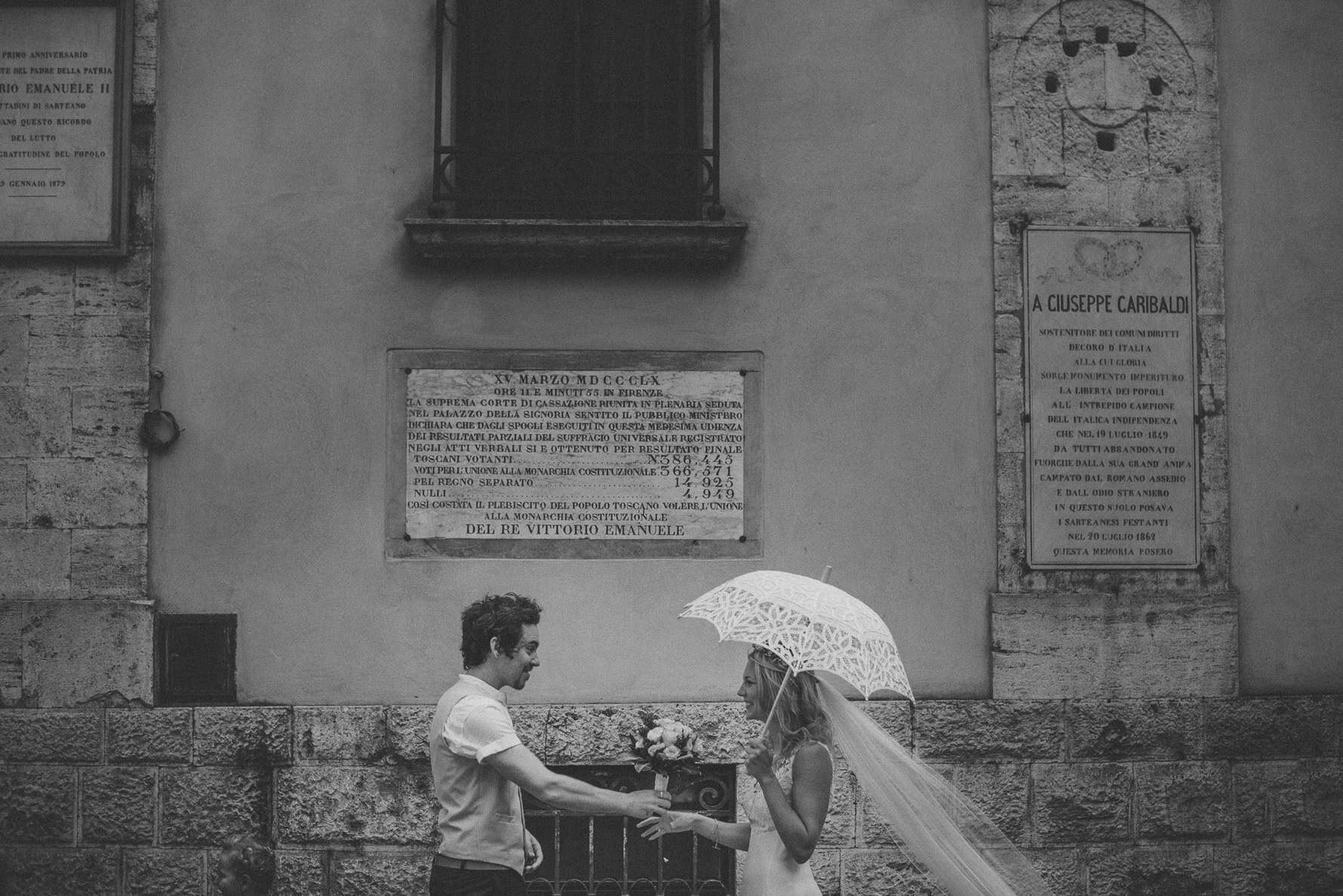 sposarsi-a-sarteano-valdorcia-livio-lacurre-fotografo