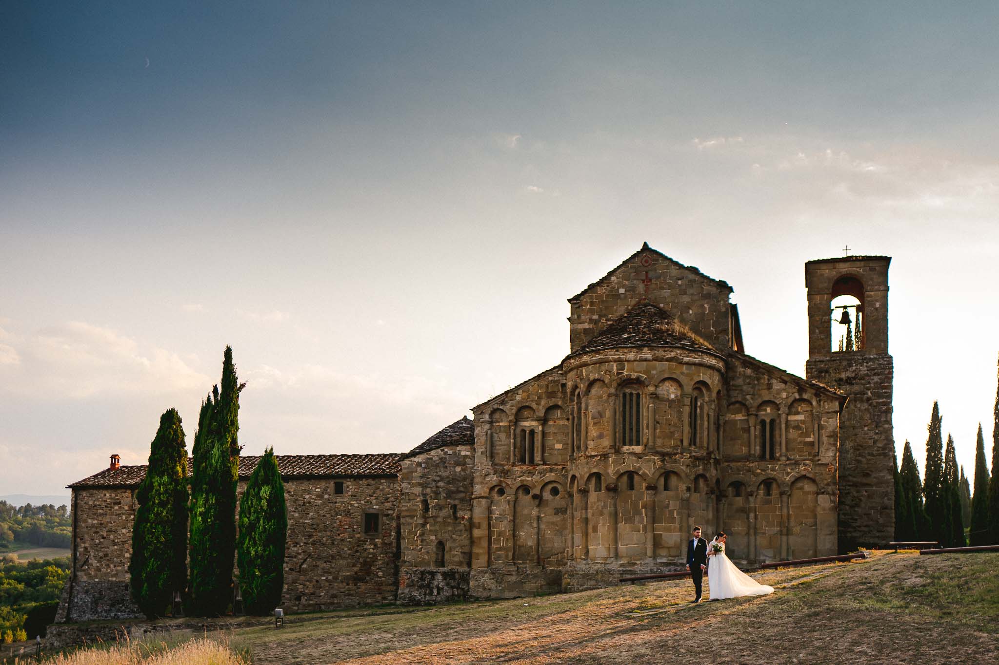 Matrimonio romantico nella Pieve di Romena